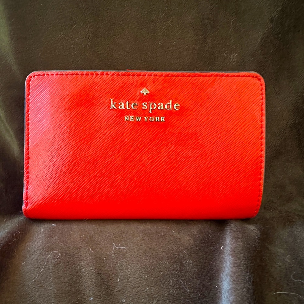Kate Spade ♠️ Medium Compact Bifold Wallet